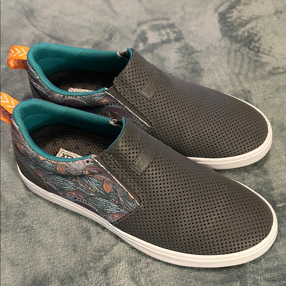 XTRATUF women’s slip on sneakers! Teal fish and gray.